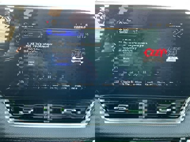 Used 2025 Chevrolet Equinox LT image 27