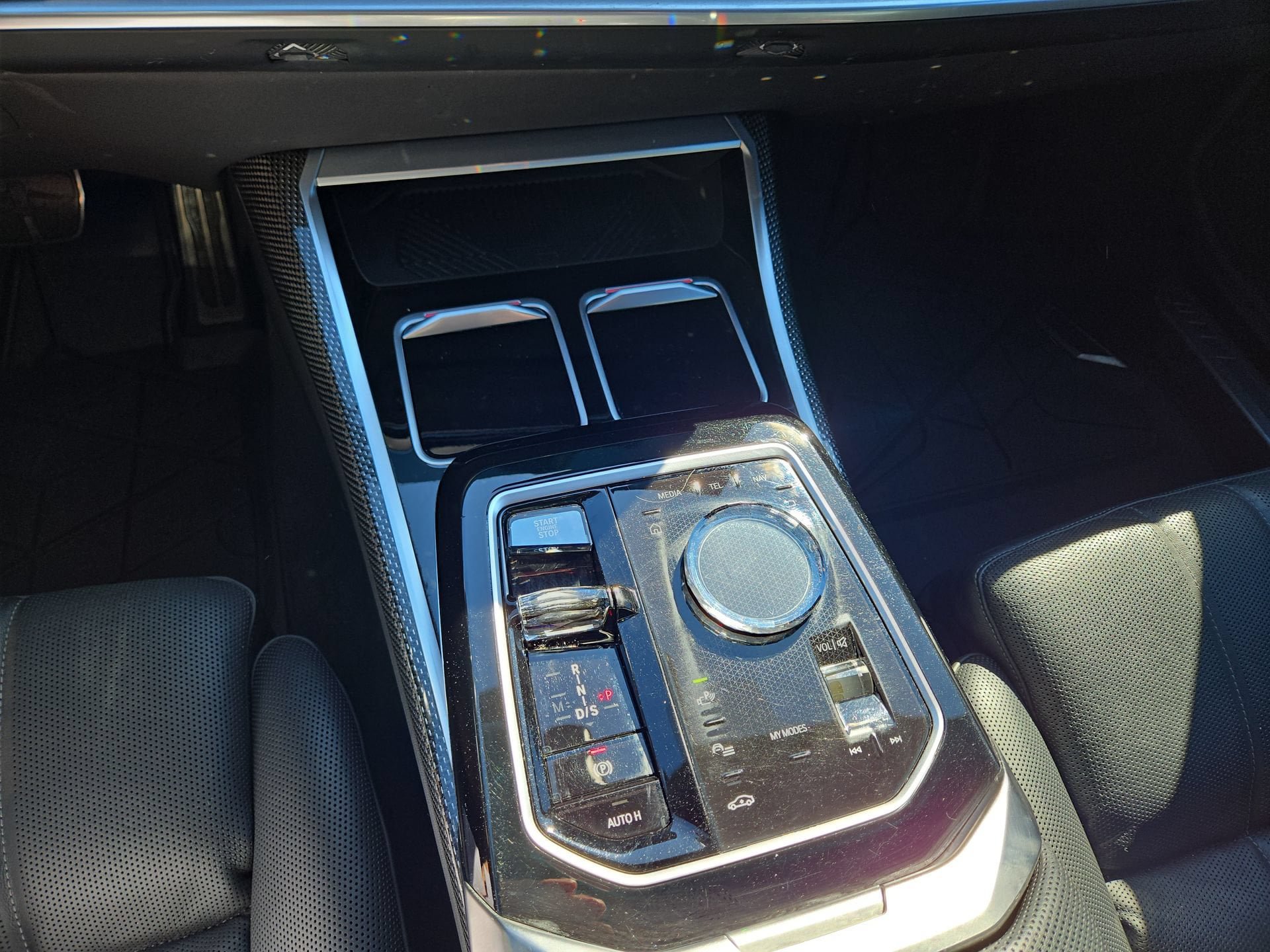 Used 2023 BMW 740i w/ Parking Assistance Package RWD image 22