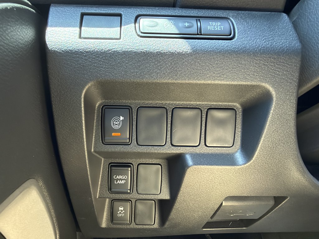 Used 2025 Nissan Frontier SV RWD image 29