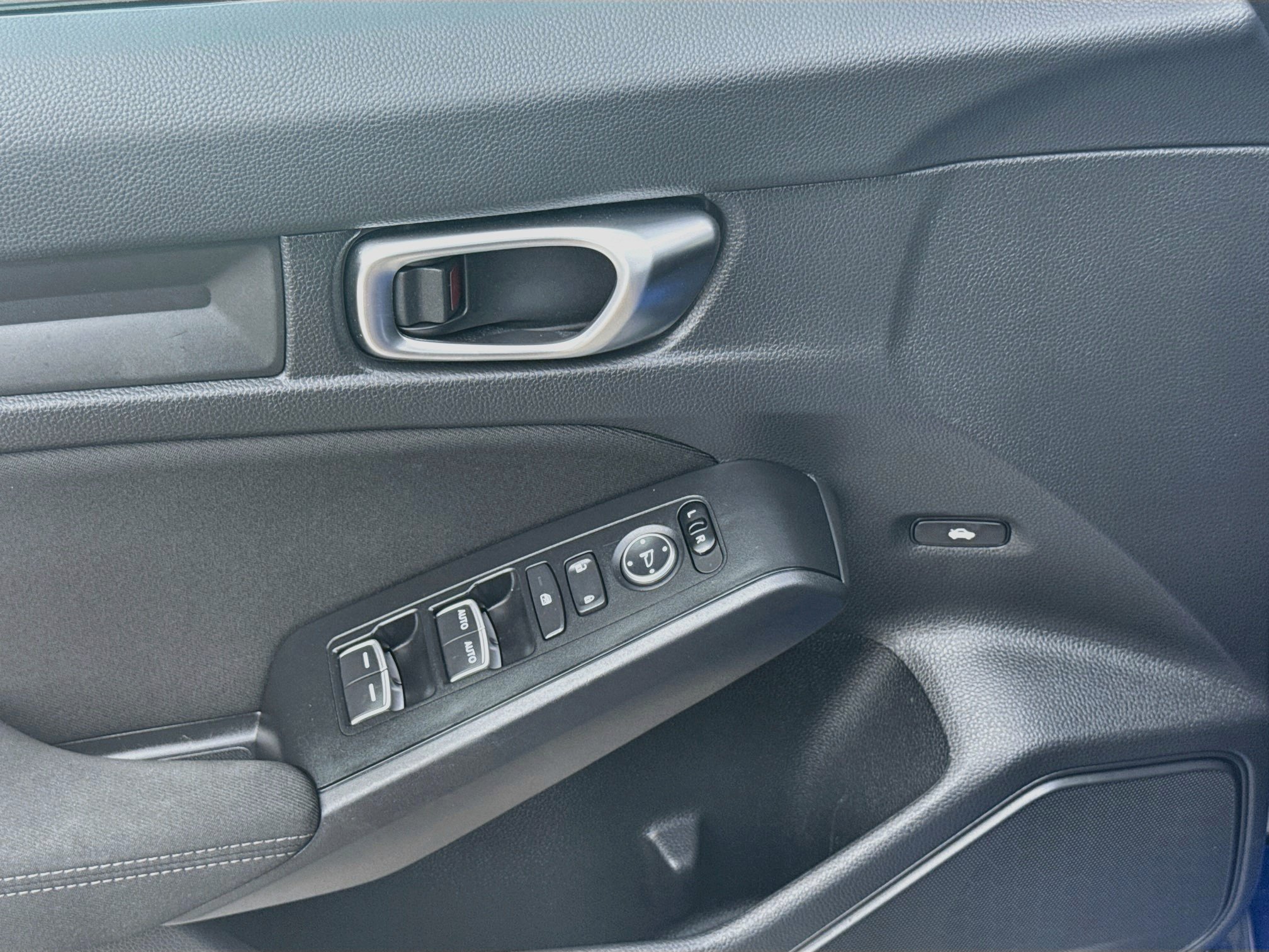 Used 2024 Honda Civic LX image 14