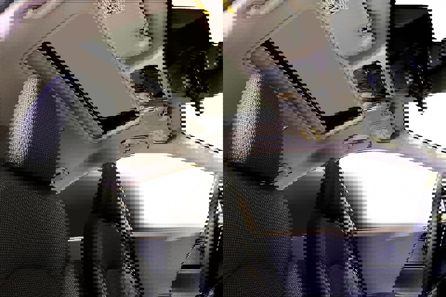 Used 2024 Subaru Crosstrek 2.0i Premium image 26