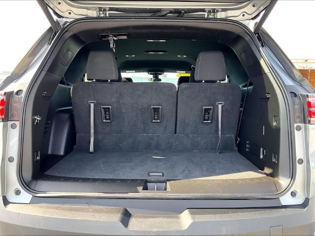 Used 2023 Chevrolet Traverse LT AWD/4WD image 30
