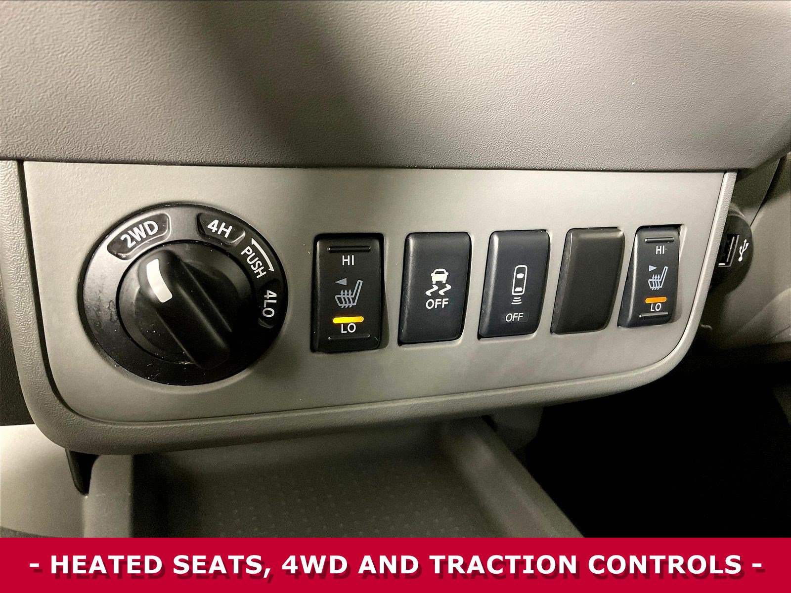 Certified 2021 Nissan Frontier SV w/ Midnight Edition Floor Mats AWD/4WD image 39