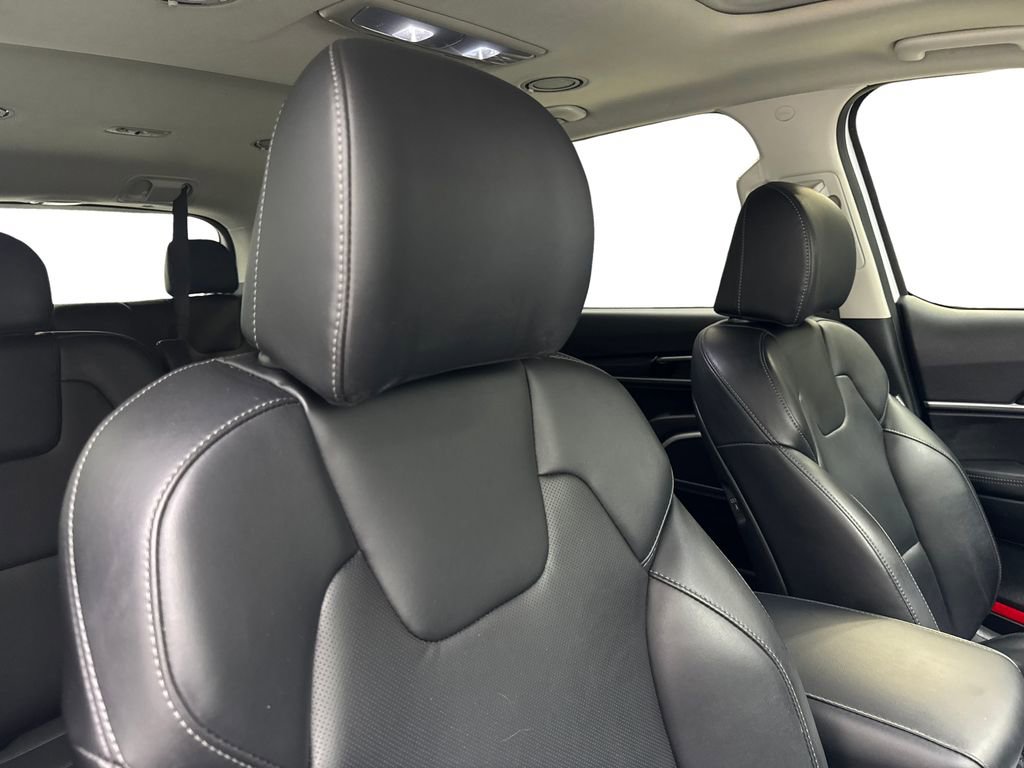 Used 2024 Kia Telluride S w/ S Sunroof Package FWD image 48