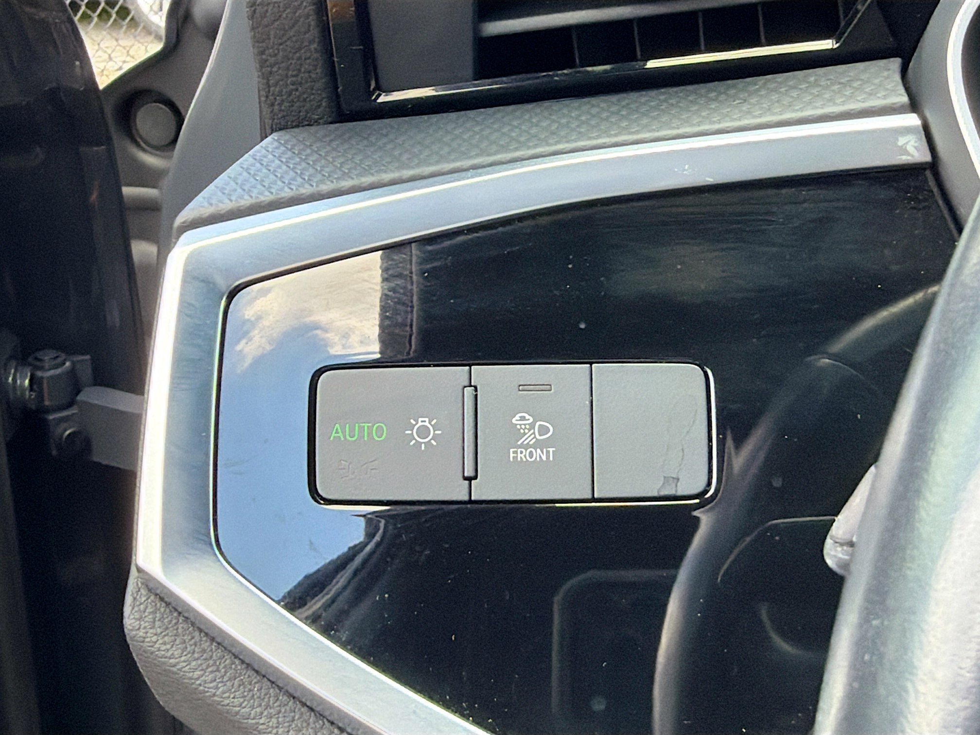 Used 2020 Audi Q3 2.0T Premium Plus AWD/4WD image 34