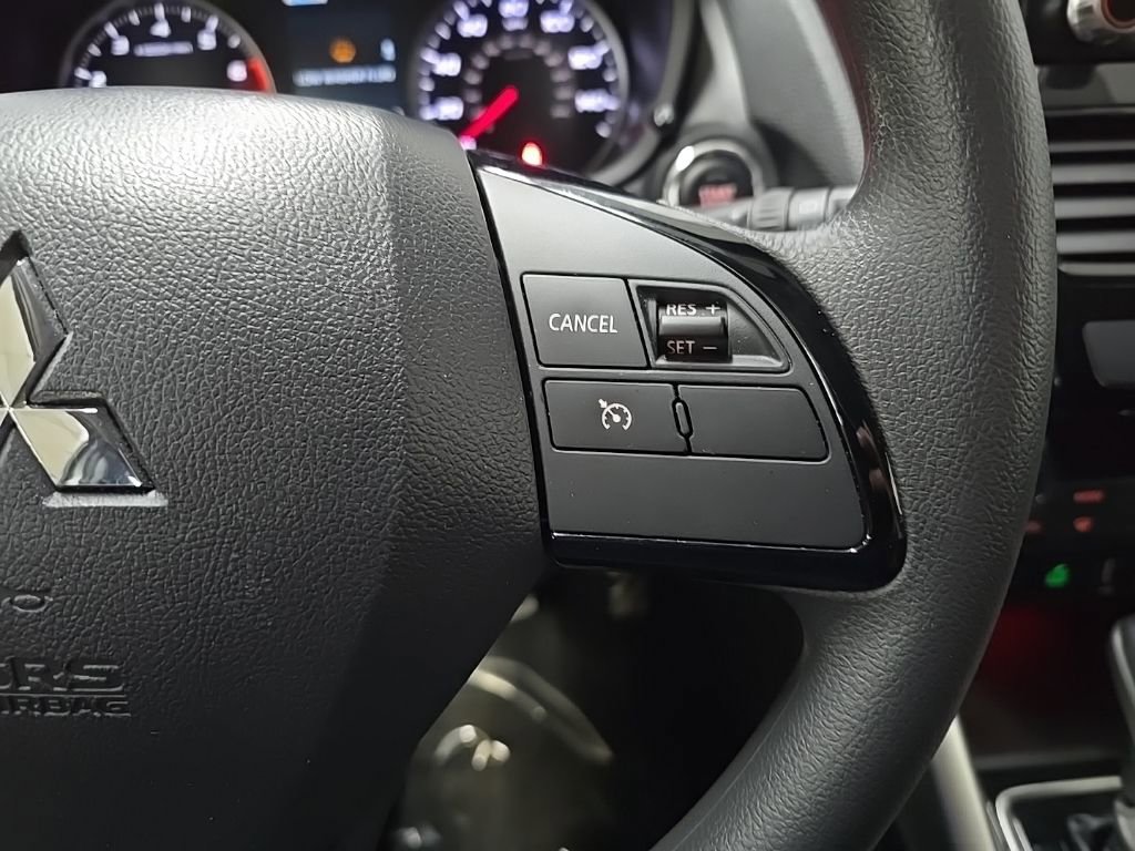 Used 2024 Mitsubishi Eclipse Cross LE AWD/4WD image 20