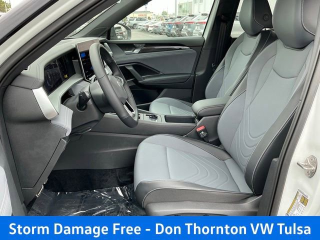 New 2026 Volkswagen Tiguan SE R-Line FWD image 13