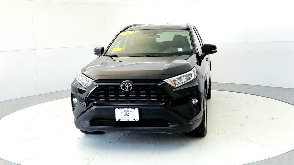 Used 2021 Toyota RAV4 XLE Premium AWD/4WD image 8