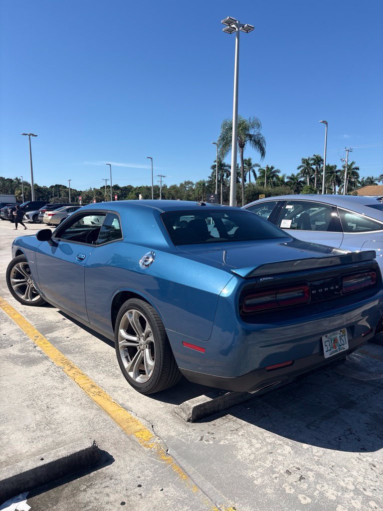 Used 2021 Dodge Challenger R/T RWD image 5