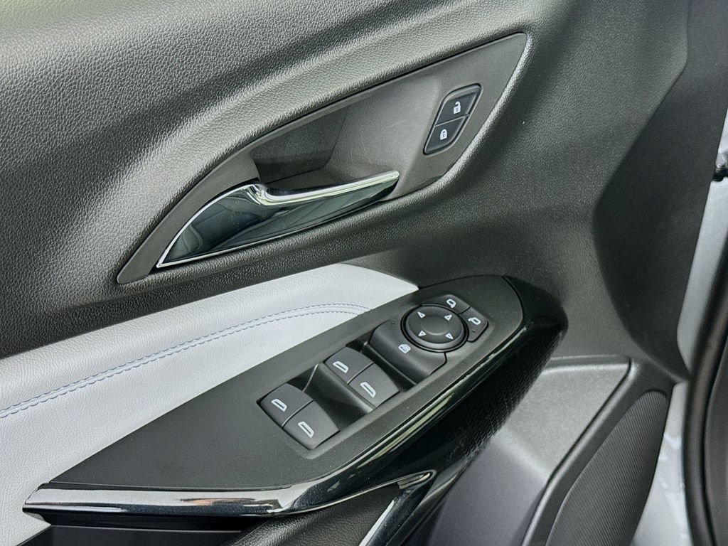 New 2026 Chevrolet Trax LT FWD image 18