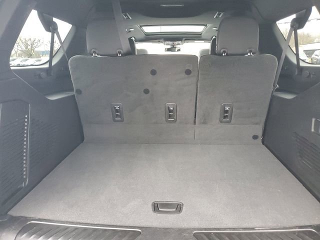 Certified 2022 Chevrolet Suburban LT w/ Luxury Package image 7