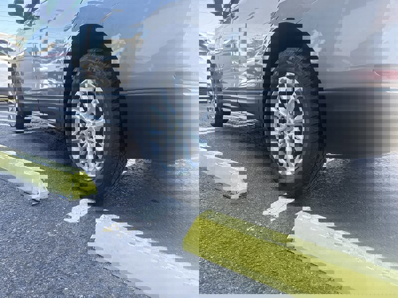 Used 2018 Chevrolet Equinox LT image 6