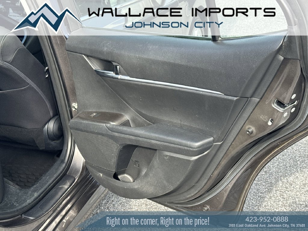 Used 2023 Toyota Camry LE FWD image 37