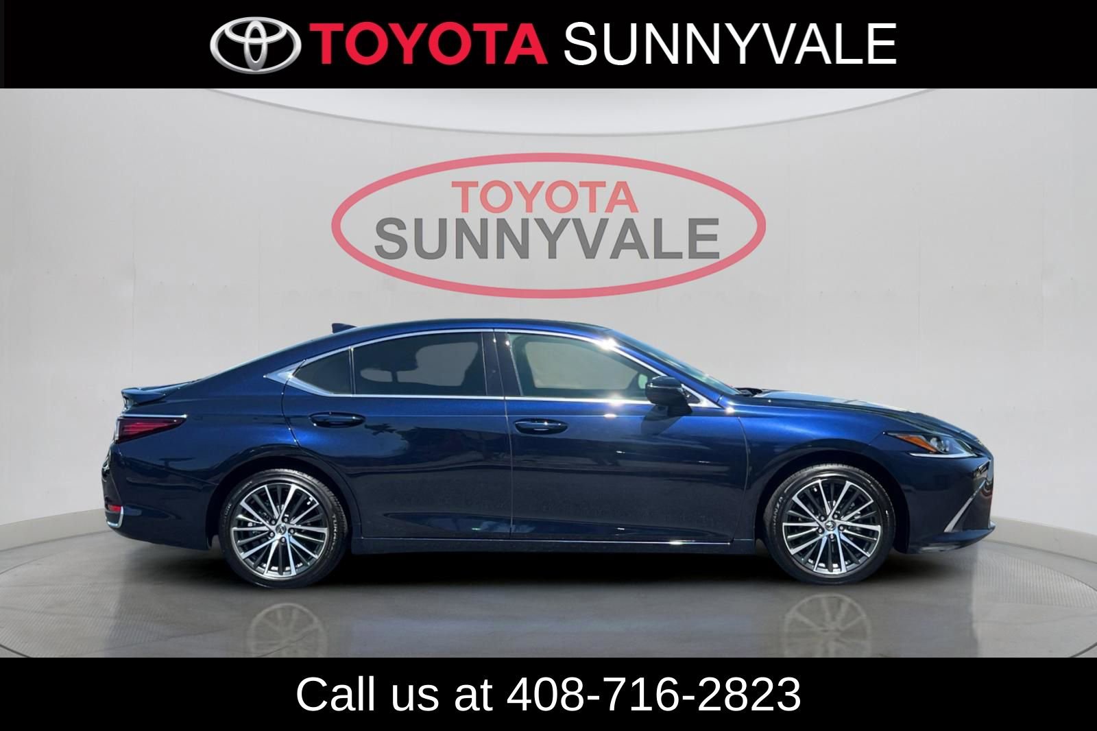 Used 2025 Lexus ES 300h w/ Premium Package image 9