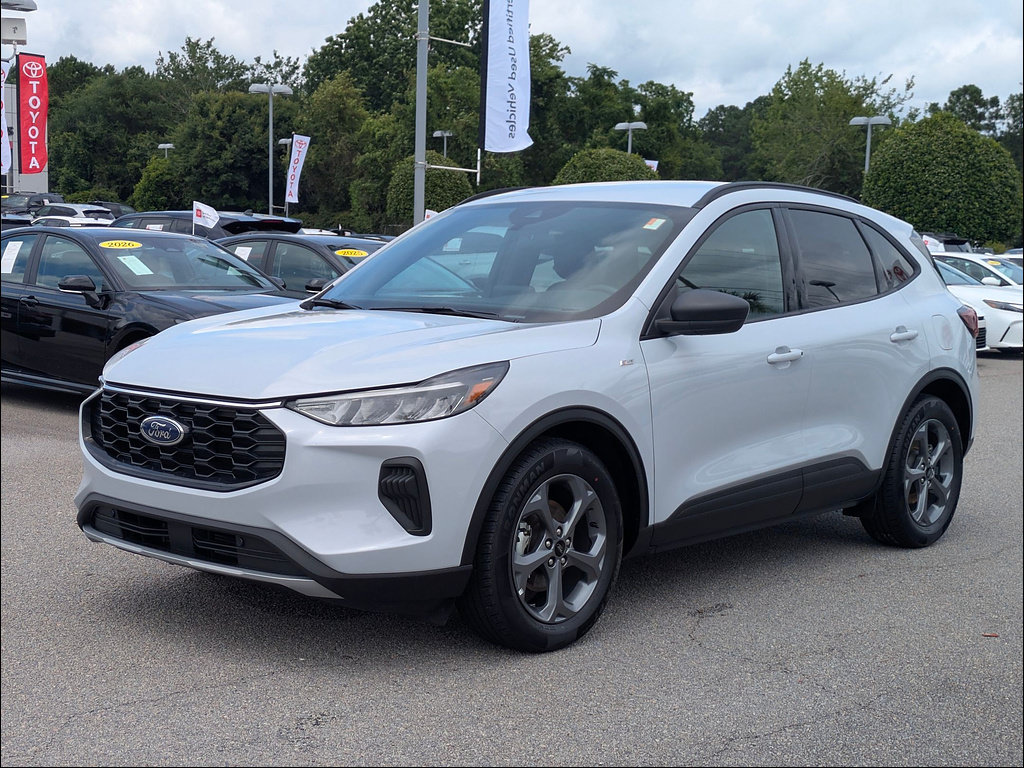 Used 2025 Ford Escape ST-Line FWD image 7