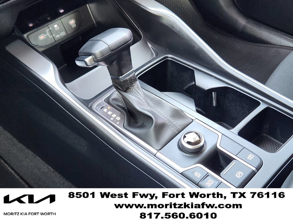 Certified 2026 Kia Sorento LX FWD image 19