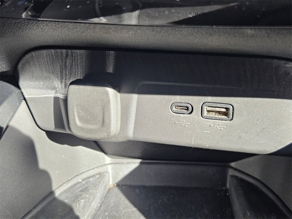 Used 2024 Chevrolet Trax RS w/ Sunroof Package image 28