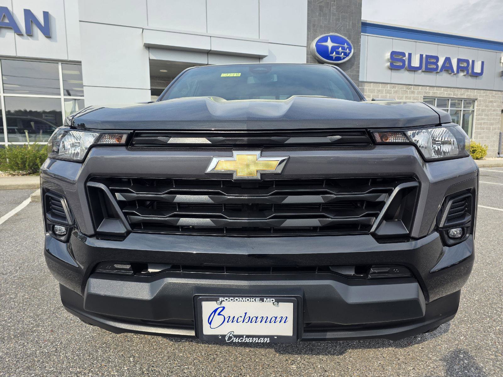 Used 2023 Chevrolet Colorado LT w/ LT Convenience Package II image 2