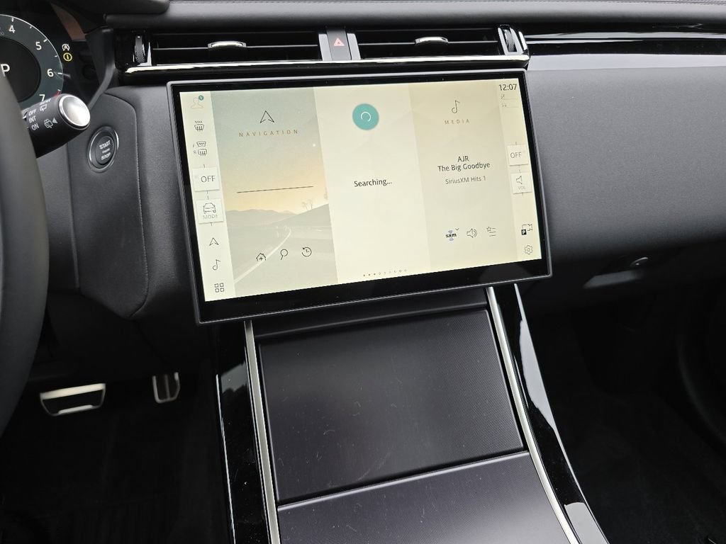 New 2026 Land Rover Range Rover Velar Dynamic SE AWD/4WD image 31