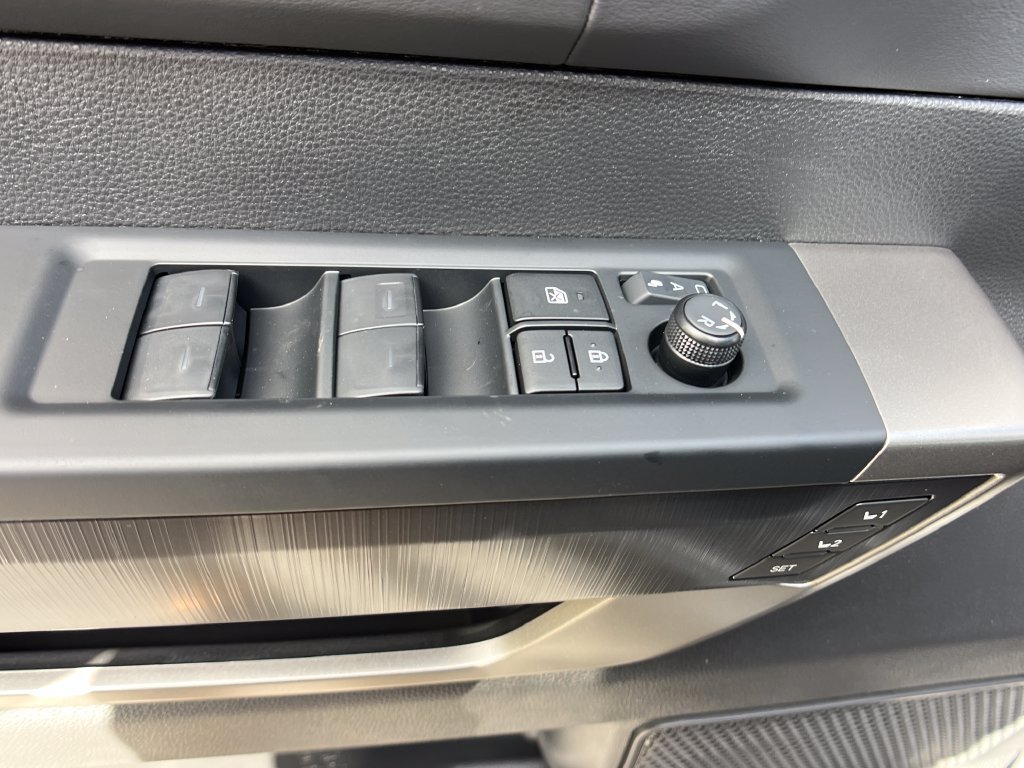 New 2026 Toyota Tundra Platinum AWD/4WD image 12