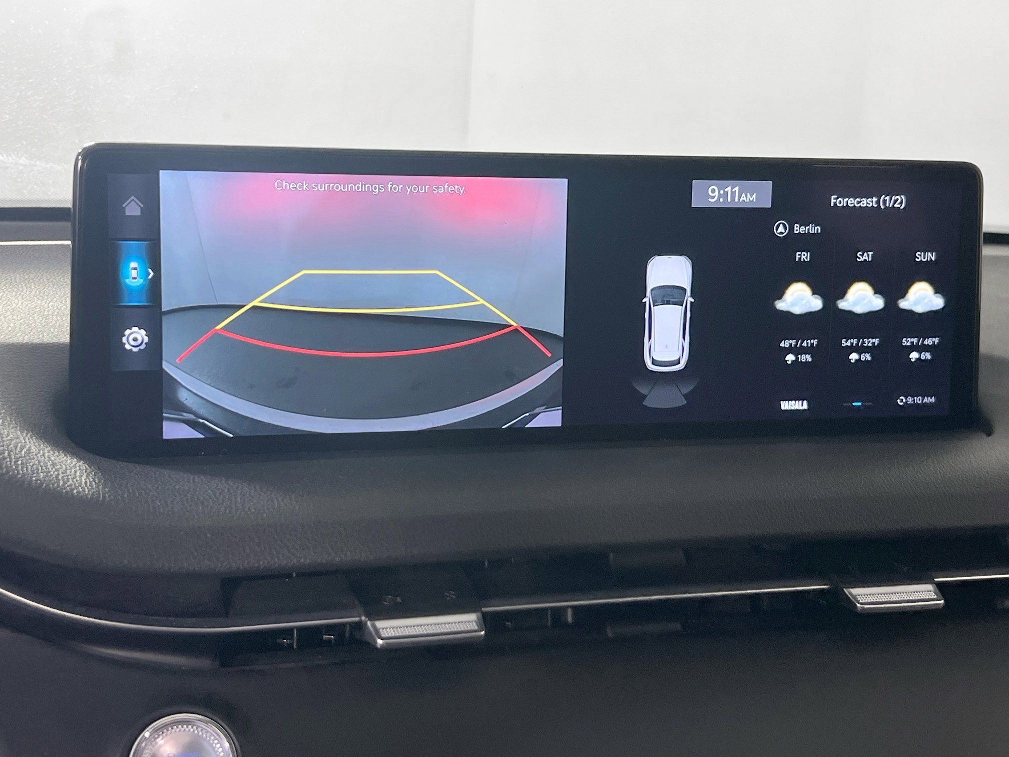 Used 2023 Genesis GV70 2.5T w/ Select Package image 14