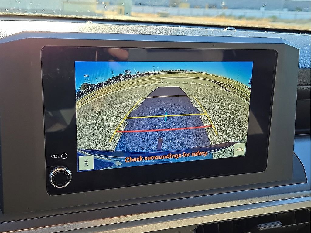 Used 2025 Toyota Tacoma SR5 image 28