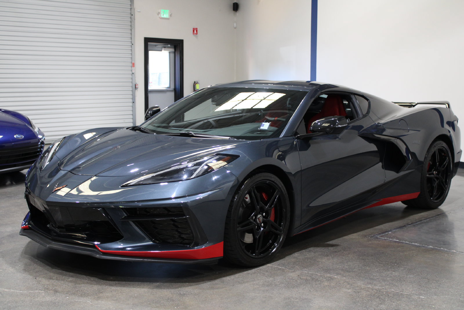 Used 2021 Chevrolet Corvette Stingray Coupe w/ Z51 Performance Package RWD image 8