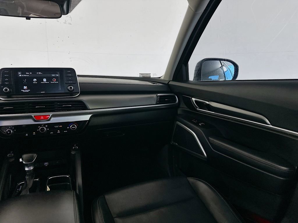 Used 2020 Kia Telluride S w/ S 8 Passenger Seating Package image 23
