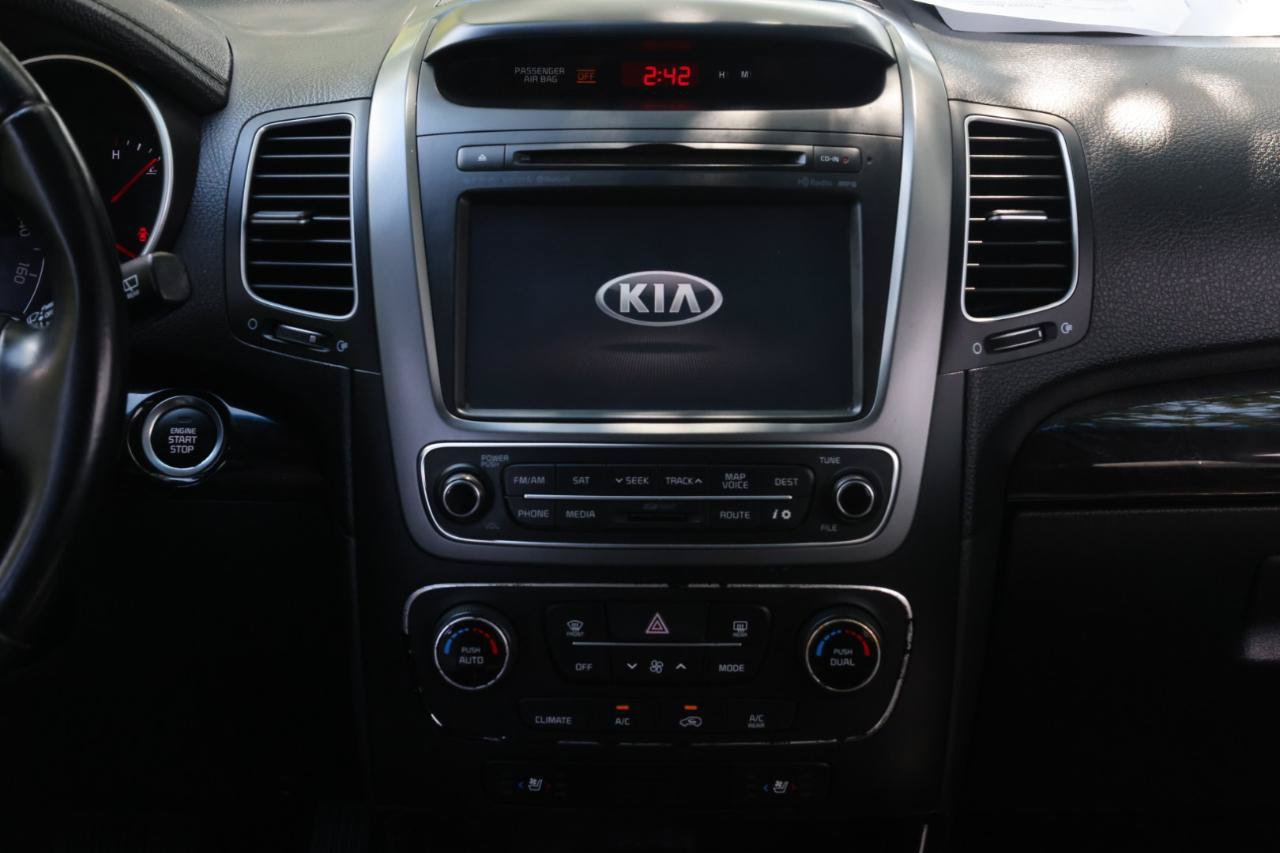 Used 2014 Kia Sorento SX w/ 3rd Row Package FWD image 10