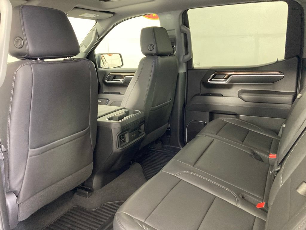 Used 2023 Chevrolet Silverado 1500 RST w/ Convenience Package II AWD/4WD image 17
