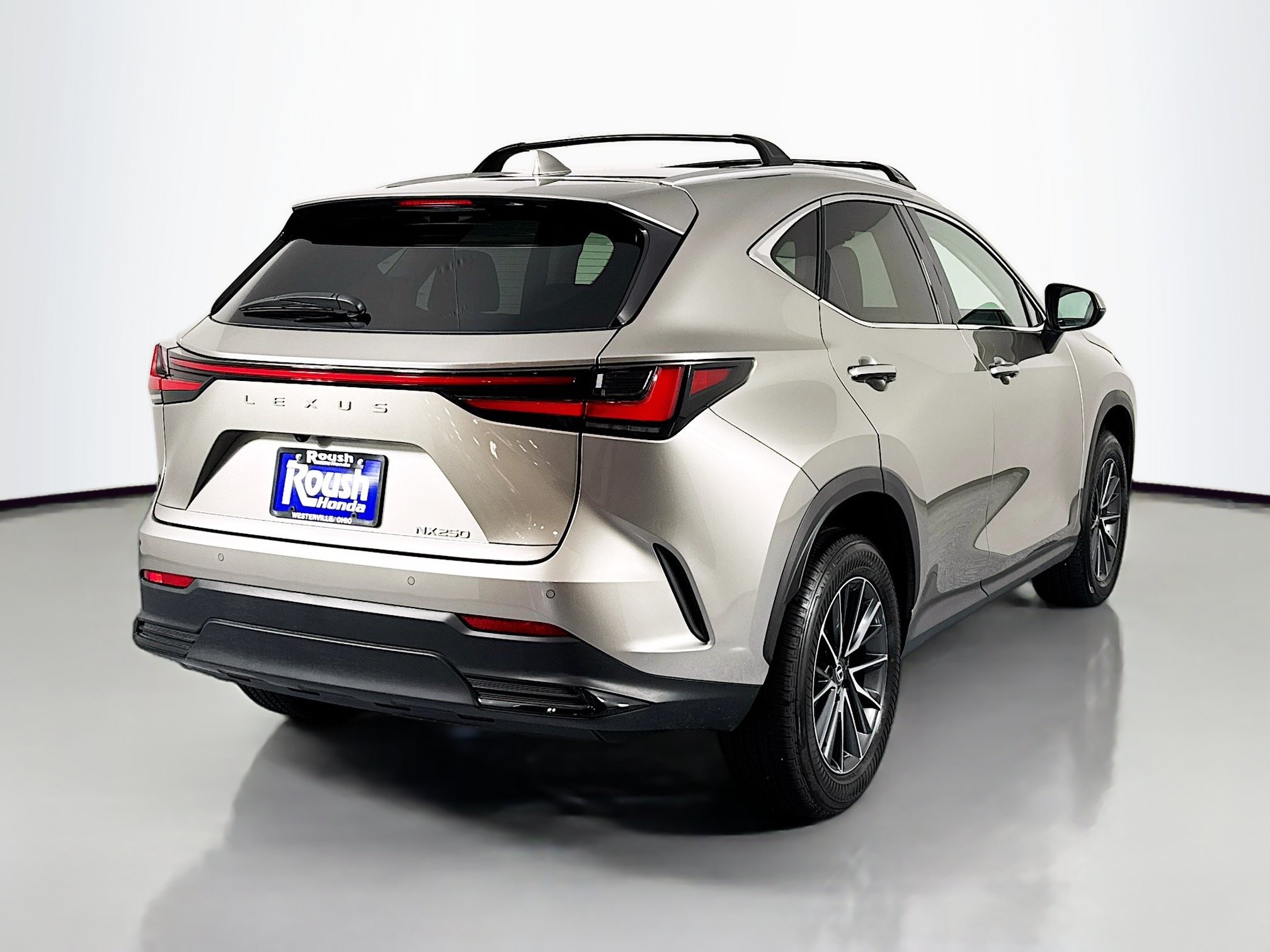 Used 2025 Lexus NX 250 FWD w/ Cold Area Package image 5
