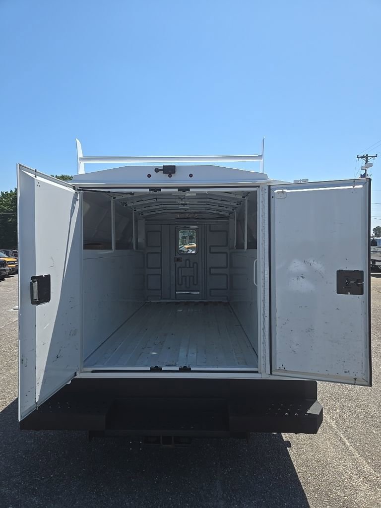 Used 2023 Ford E-350 and Econoline 350 Super Duty w/ Power Windows & Locks Group RWD image 11