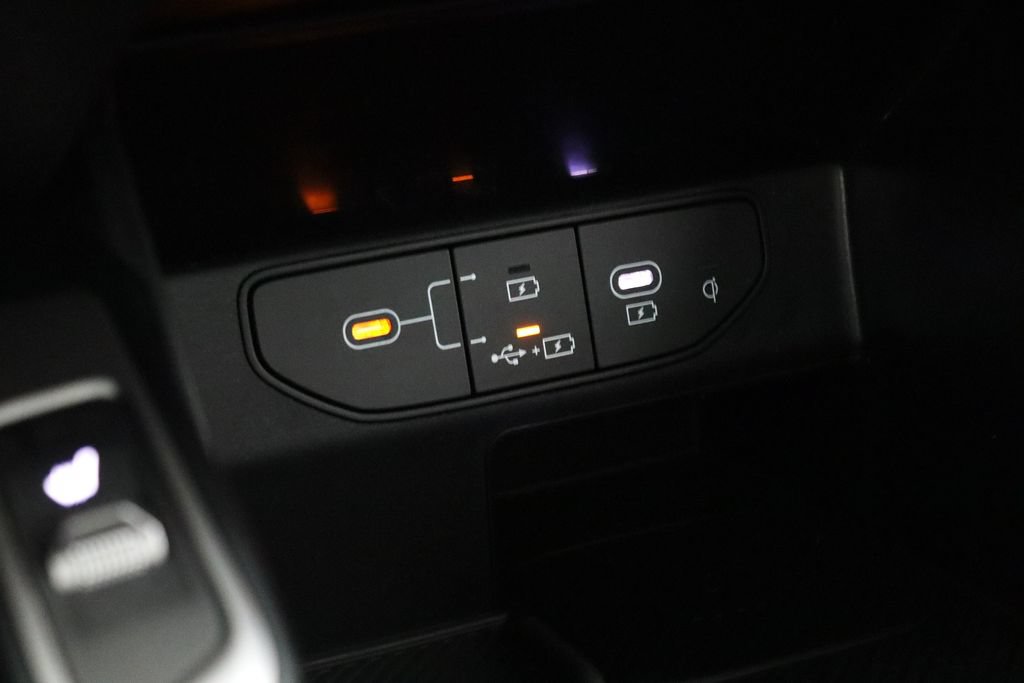 Used 2024 Kia Sorento S w/ Panoramic Sunroof Package FWD image 28