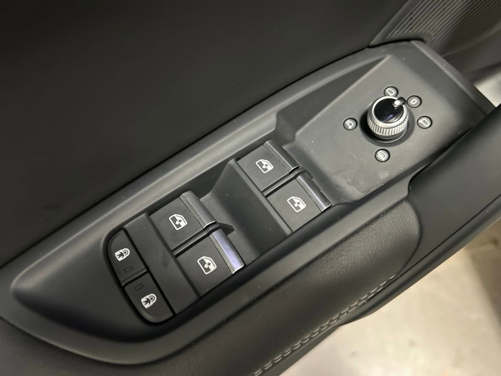 Used 2023 Audi Q5 2.0T Premium Plus image 13