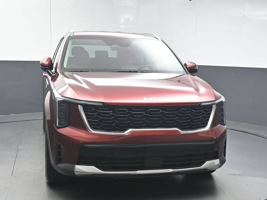 Used 2025 Kia Sorento S FWD image 3