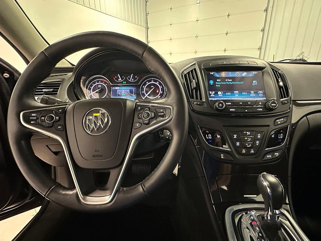 Used 2016 Buick Regal FWD image 33