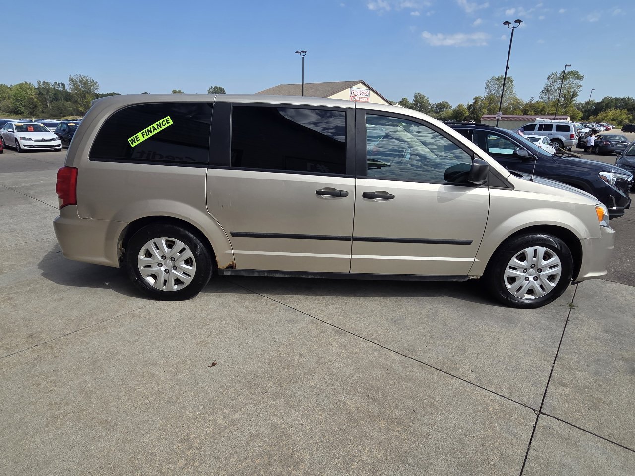 Used 2015 Dodge Grand Caravan American Value Package image 4