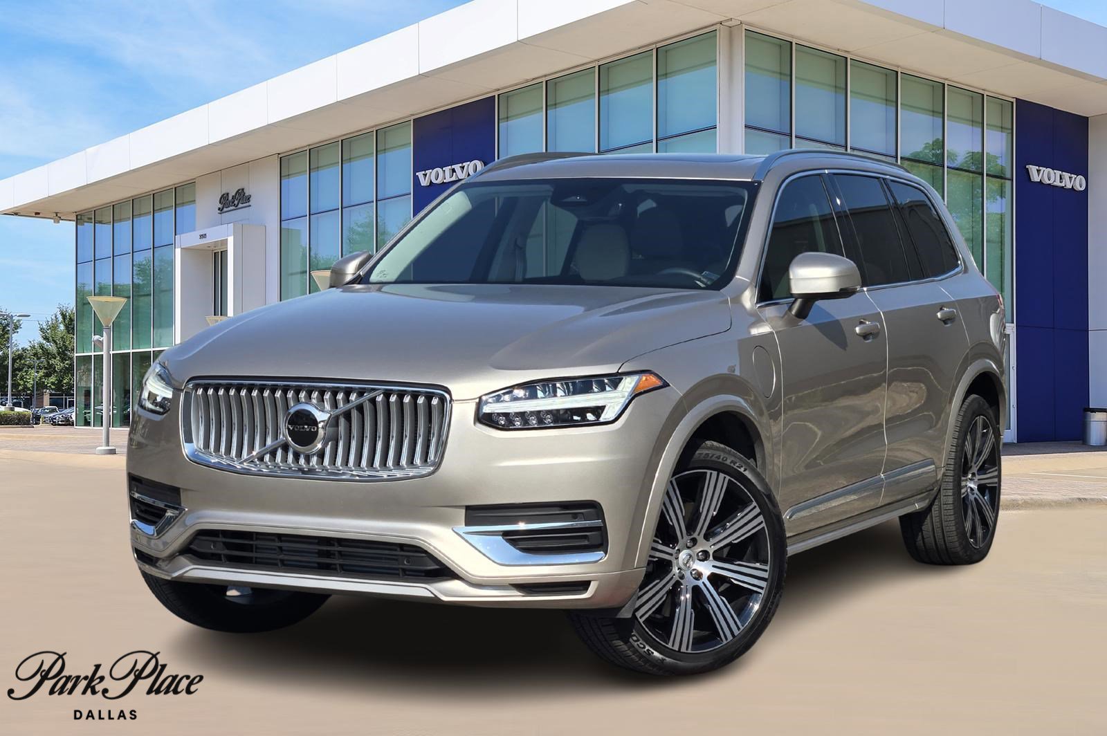 Certified 2025 Volvo XC90 T8 Core w/ Protection Package