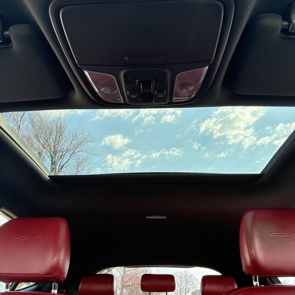 Used 2019 Kia Stinger GT2 image 12