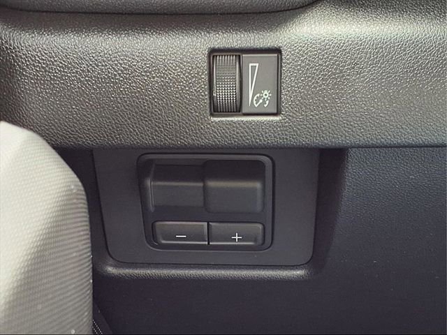 New 2025 GMC Canyon Elevation w/ Convenience Package image 18