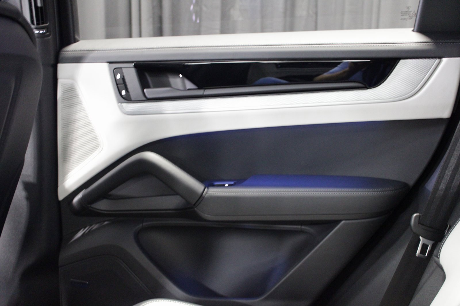 New 2026 Porsche Cayenne S image 22