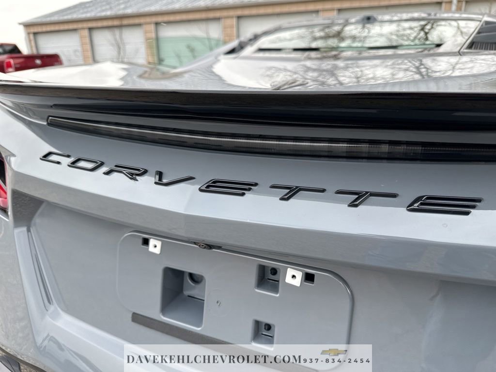 Used 2025 Chevrolet Corvette Stingray Coupe w/ 1LT image 37