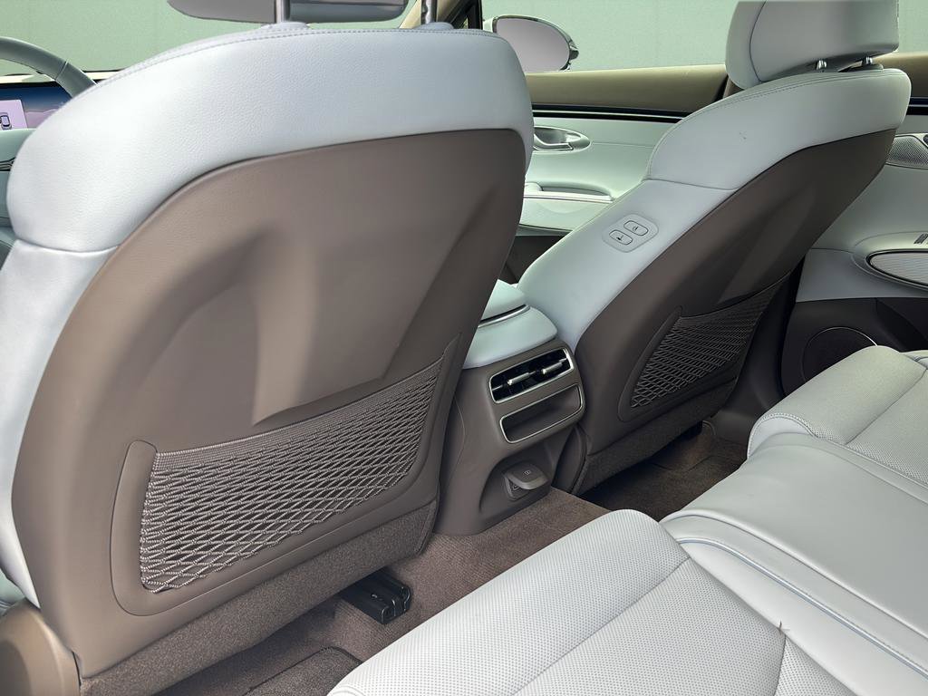 Certified 2026 Genesis GV70 2.5T Advanced AWD/4WD image 22