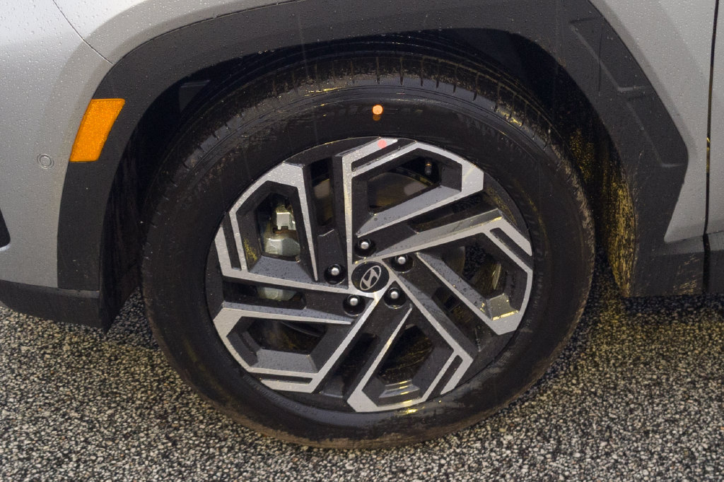 New 2026 Hyundai Tucson Limited AWD/4WD image 12