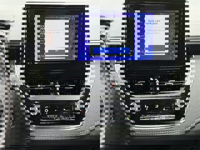 Used 2025 Toyota Corolla SE image 17