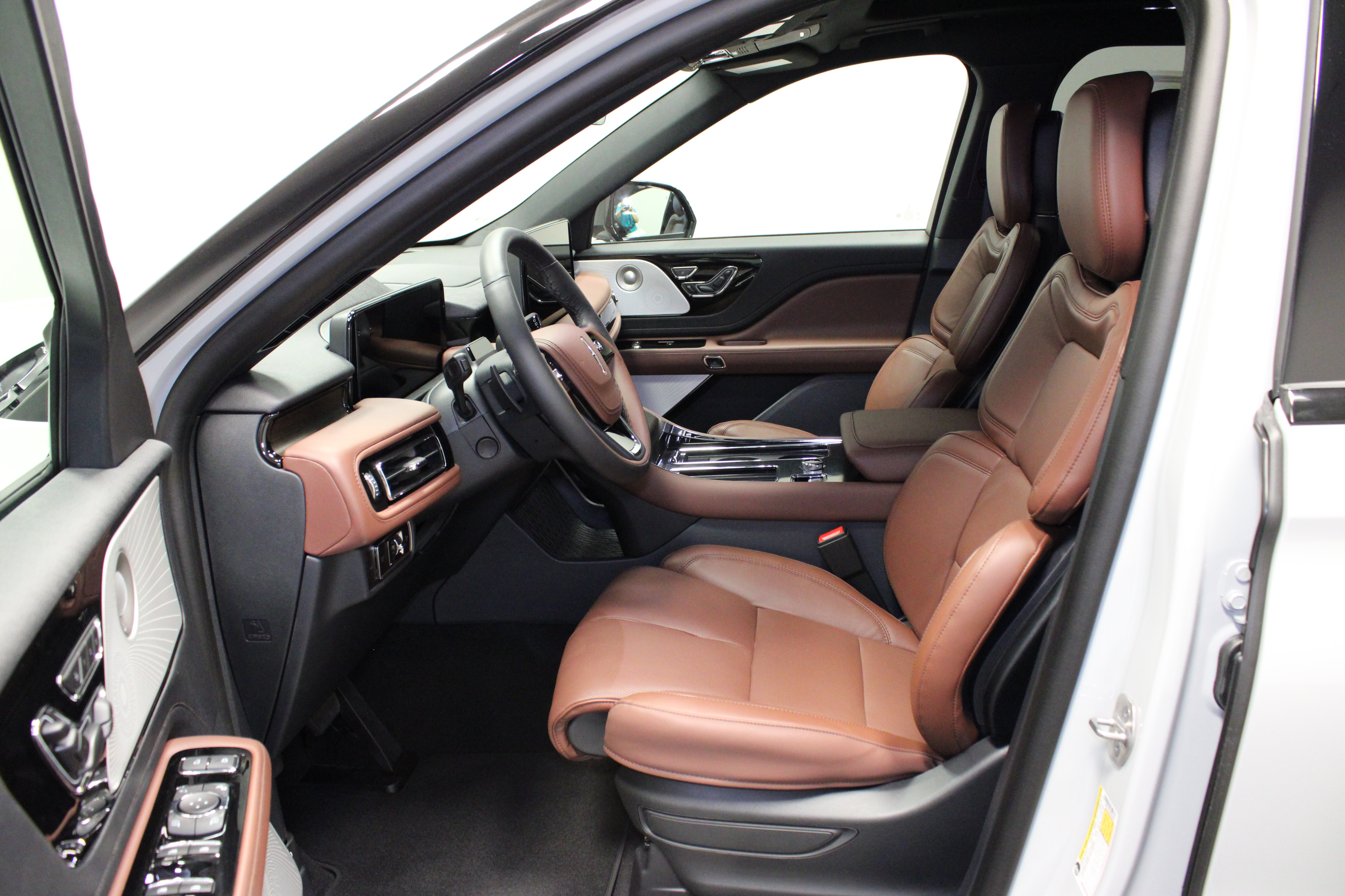 New 2027 Lincoln Aviator Reserve AWD/4WD image 19
