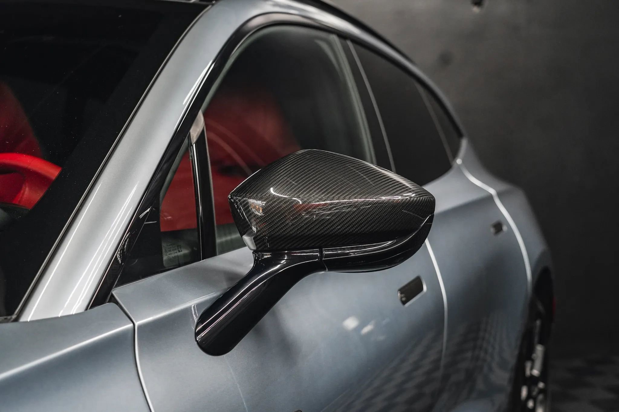 Used 2021 Aston Martin DBX AWD/4WD image 7