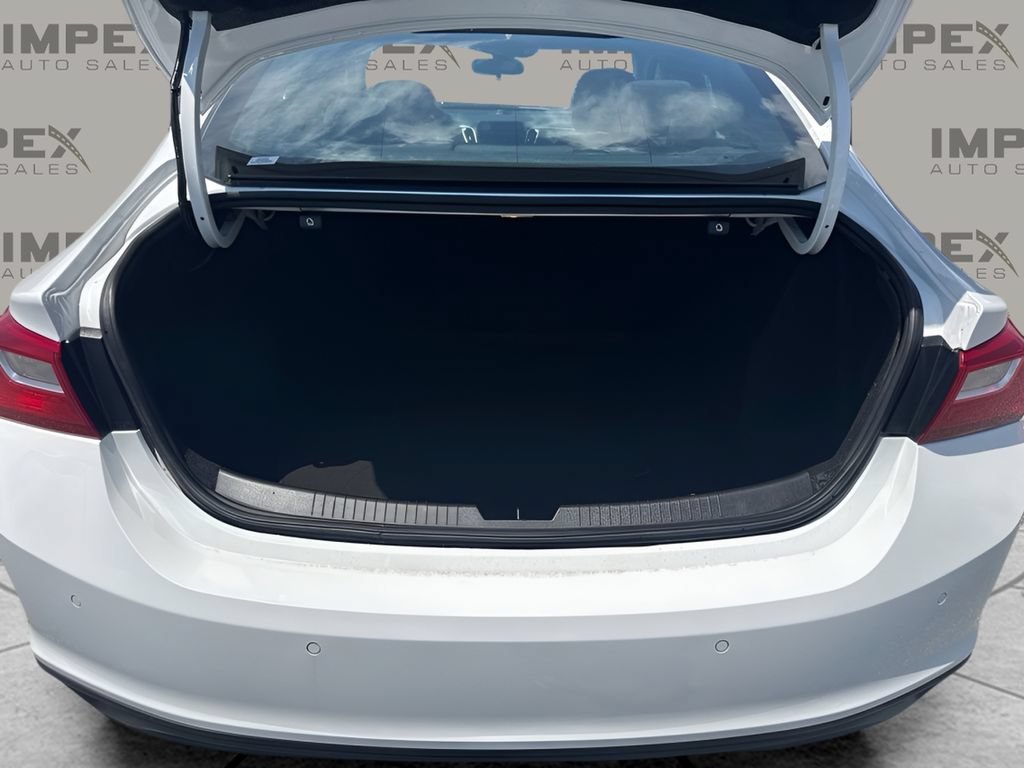 Used 2024 Chevrolet Malibu LT FWD image 17