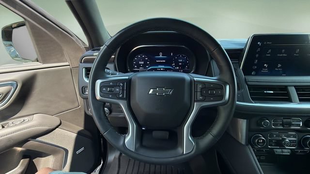 Used 2023 Chevrolet Suburban Z71 w/ Luxury Package AWD/4WD image 14