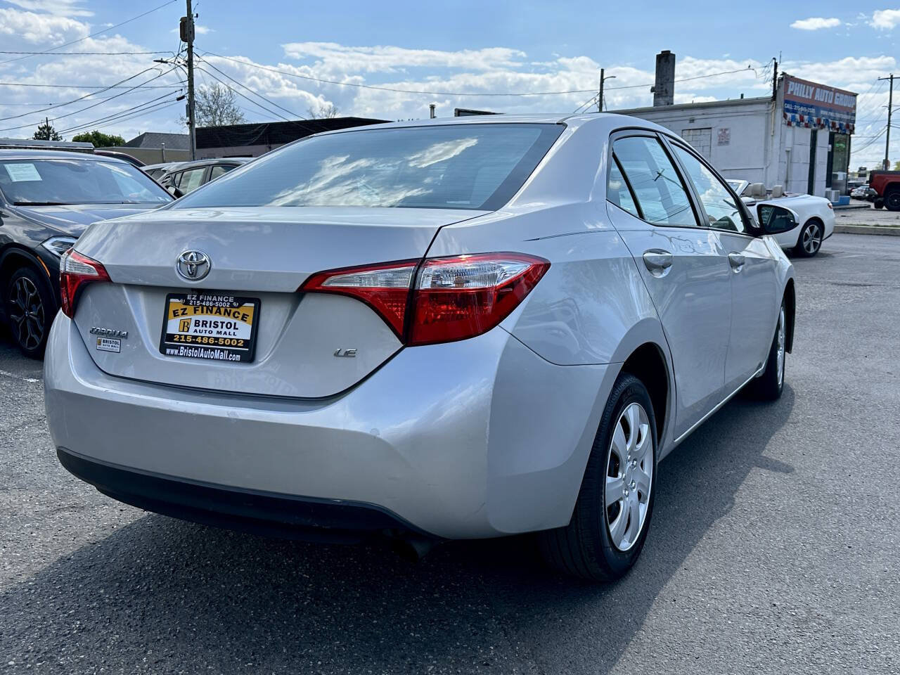 Used 2016 Toyota Corolla LE FWD image 4